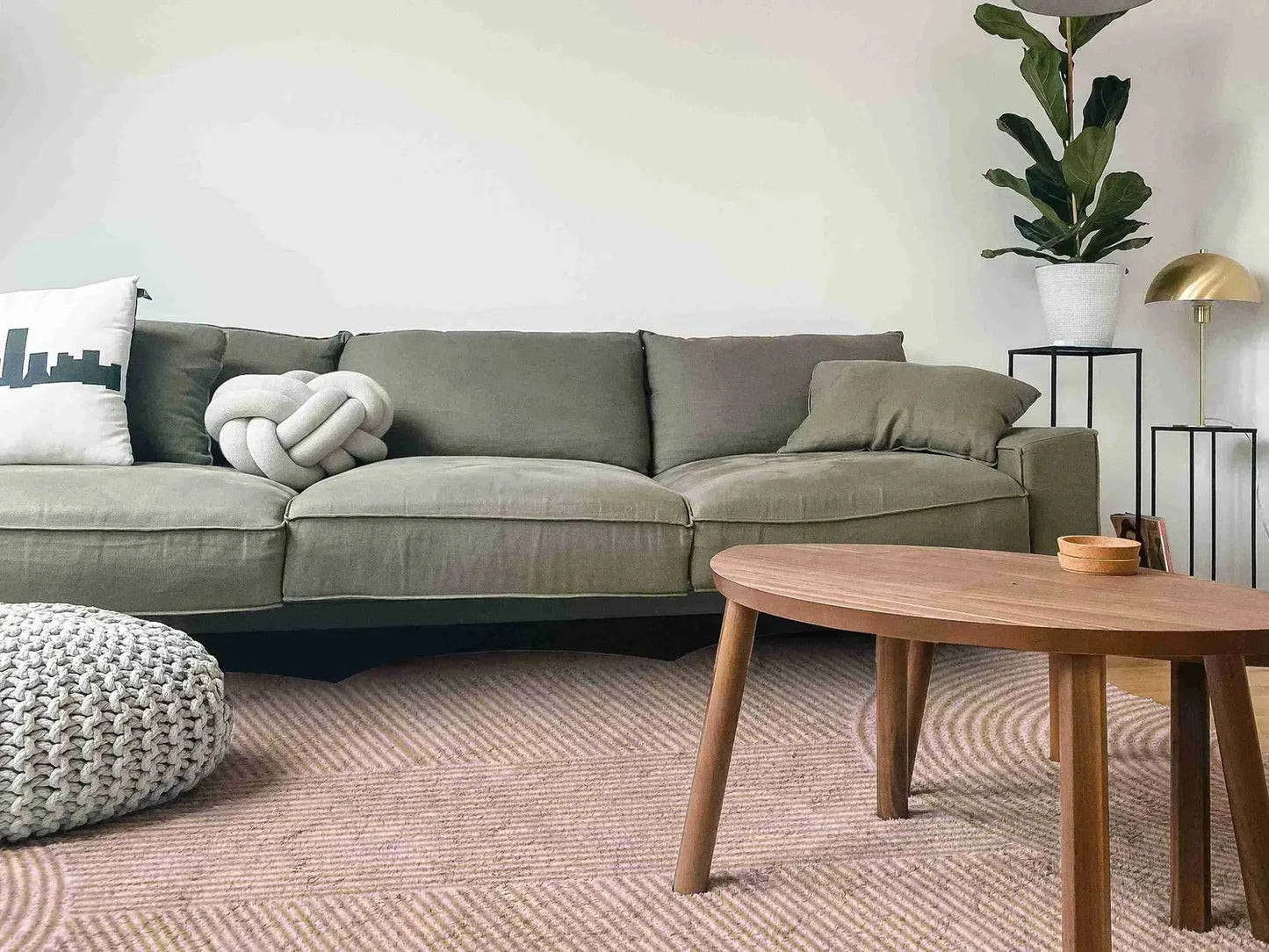 Scallop Arch Geometric Hand Tufted Wool Rug